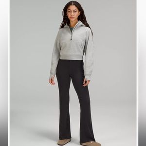 NWT Lululemon Brushed Softstreme Rib Flare 32.5” Size 6 $148